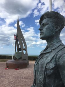 Monument aan de kust