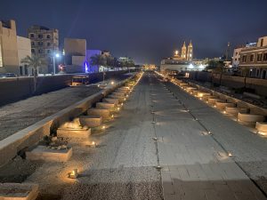 Sfinxenrij drie km lang van luxor naar Karnak