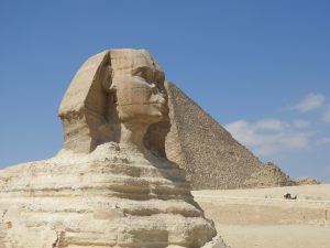 sfinx en piramide